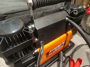 Kompressor 12V - 300L/min + 7m voolikuga (3 foto / 10)