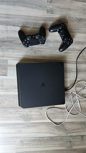 Müüa PS4 1TB+ 2 pulti (2 foto / 2)