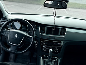 Peugeot 508 2.0 120kw (5 foto / 8)