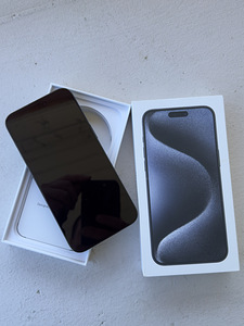 iPhone 15 Pro Max 256 ГБ (1 фото из 2)