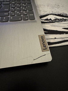 Lenovo sülearvuti (3 foto / 4)