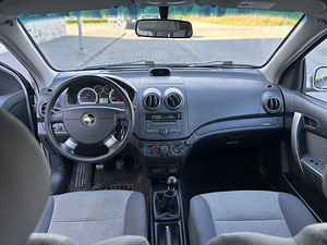 Chevrole aveo (7 foto / 8)