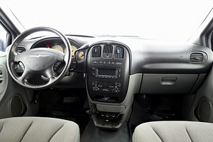 Chrysler Voyager Comfort ATM 2.8 CRD 110kW (5 фото из 8)