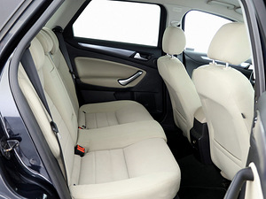 Ford Mondeo Comfort Facelift ATM 2.0 TDCi 120kW (7 foto / 7)