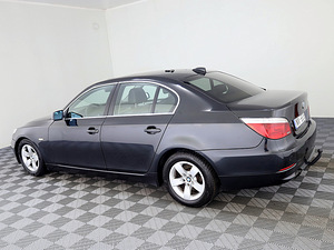 BMW 525 Executive Facelift ATM 2.5 140kW (4 foto / 7)