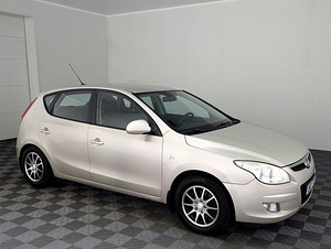 Hyundai i30 Elegance 1.6 90kW (1 foto / 7)