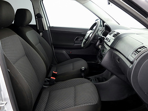 Skoda Fabia Comfortline Facelift 1.6 TDI 55kW (6 фото из 7)