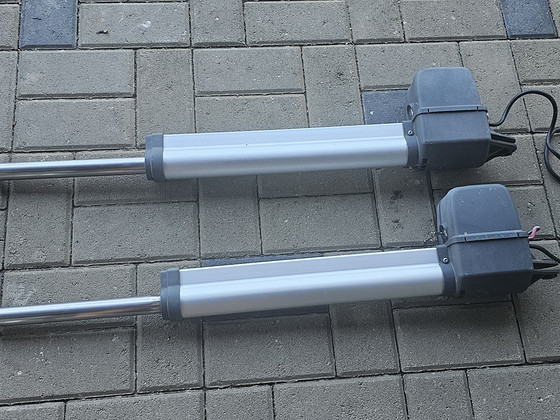 Приводы автоматики ворот Sommer 200e, 2 шт.