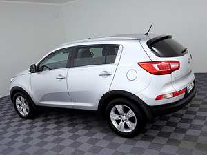 Kia Sportage Comfort ATM 2.0 120kW (4 foto / 7)