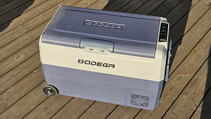 BODEGA T50 2-tsooniline reisi Autokülmik 50L (2 foto / 5)