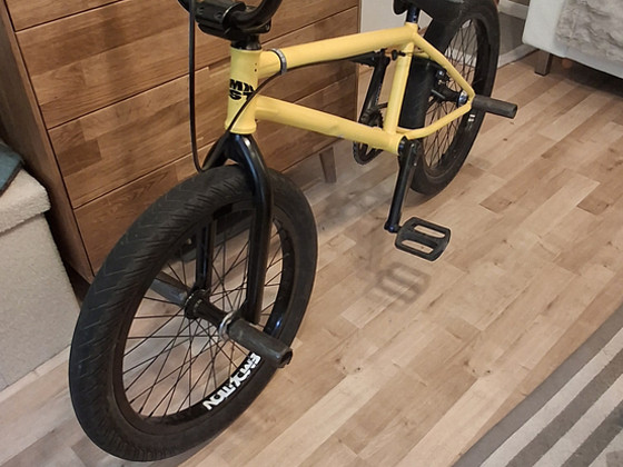 BMX- trikiratas.