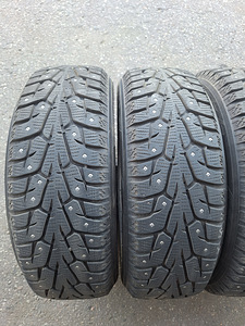 185/60/R15 Yokohama Ice Guard шипованные шины (3 фото из 3)