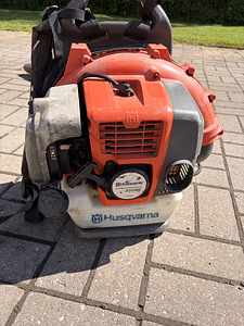 Lehepuhur Husqvarna 350BT (1 foto / 4)