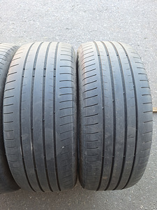 215/55/R17 Kapsen suverehvid (3 foto / 3)