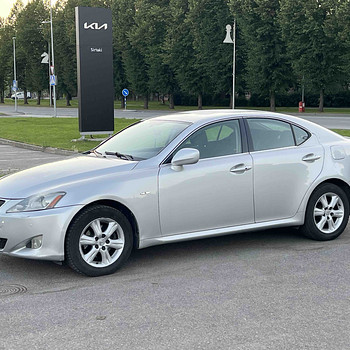 LEXUS IS220D