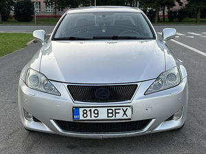 LEXUS IS220D (3 foto / 10)