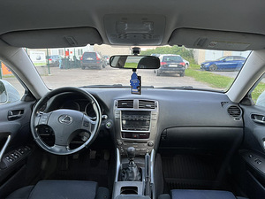 LEXUS IS220D (9 foto / 10)
