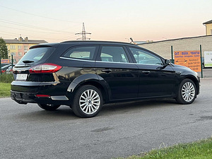 FORD MONDEO (7 фото из 11)