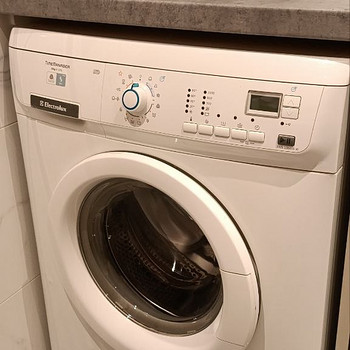 Стиральная машина Electrolux EWS 106410 W