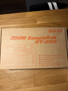 Zoom SampleTrak ST-224 klassikaline groovebox (2 foto / 2)