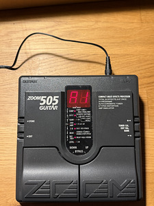 Zoom 505 Guitar multiefekt kitarrile (1 foto / 2)