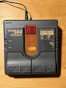 Zoom 504 Acoustic — мультиэффект для акустической гитары (1 фото из 1)