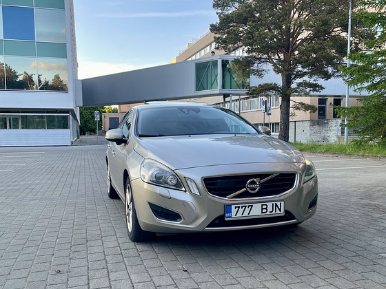 Volvo S60, 2011, SUMMUM, D3, 120 kW, 5-cil, DIESEL