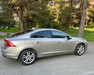 Volvo S60, 2011, SUMMUM, D3, 120 kW, 5-cil, DIESEL (4 foto / 15)