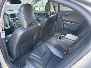 Volvo S60, 2011, SUMMUM, D3, 120 kW, 5-cil, DIESEL (11 foto / 15)