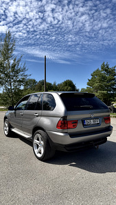 BMW X5 3.0D рестайлинг (6 фото из 12)