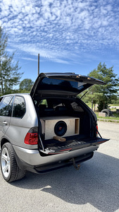 BMW X5 3.0D рестайлинг (7 фото из 12)