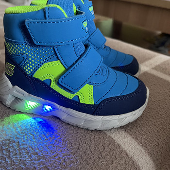 Skechers k/s saapad 23 (vilkuvad)