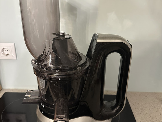 Соковыжималка Stollar Big Mouth Slow Juicer BJP700