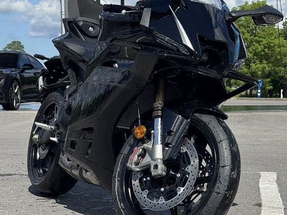 YAMAHA R9 YZF890
