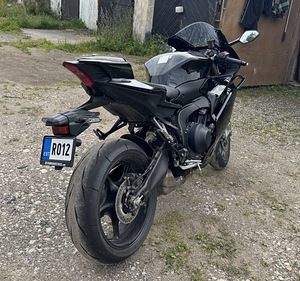 YAMAHA R9 YZF890 (3 фото из 5)