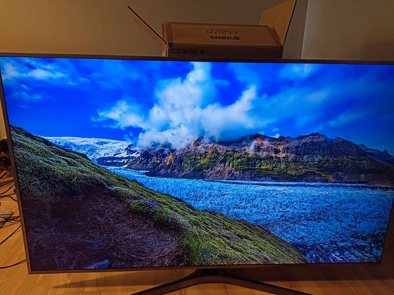 Samsung 65" UHD LED телевизор