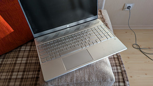 HP Pavilion 15-cw0012no (3 фото из 6)