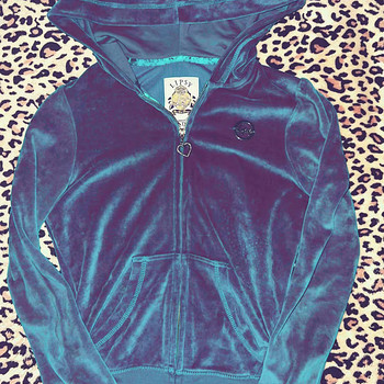 Vintage pusa Lipsy.