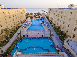 AMC ROYAL HOTEL & SPA (3 foto / 10)