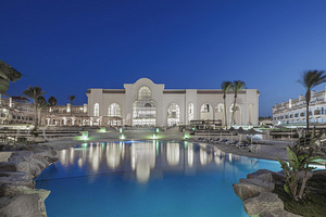 PYRAMISA BEACH RESORT SAHL HASHEESH (2 foto / 10)