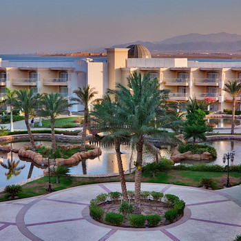 PALM ROYALE SOMA BAY