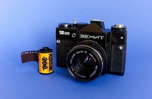 Filmikaamerat KMZ "Zenit 12SD" ja "Helios 44M-6" (3 foto / 4)