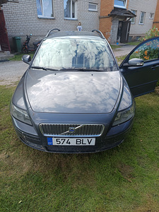 Volvo v50 (1 foto / 6)