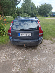 Volvo v50 (2 foto / 6)