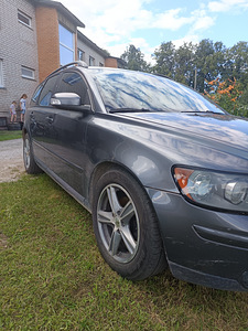 Volvo v50 (4 foto / 6)
