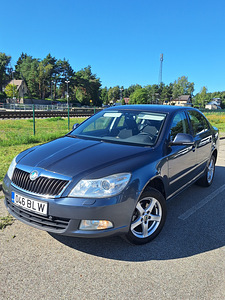 Продам Skoda . (4 фото из 5)