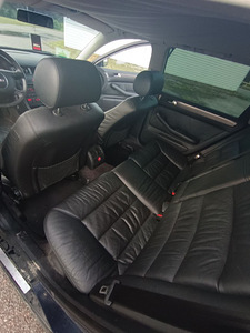 Audi A4 (7 фото из 14)
