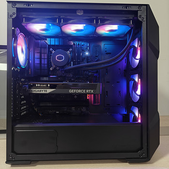 I7-13700F, Tuf B760, 360mm AIO, 32GB DDR5, 2TB SSD, RTX 5060