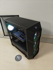 I7-13700F, Tuf B760, 360mm AIO, 32GB DDR5, 2TB SSD, RTX 5060 (3 foto / 3)