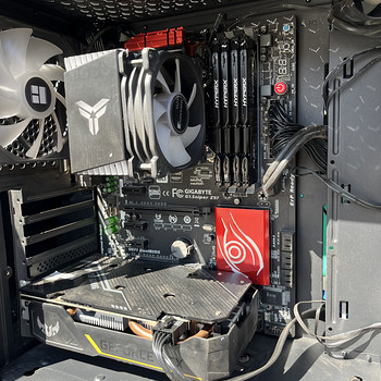 PC i7 4790, 24gb RAM, 1660super
